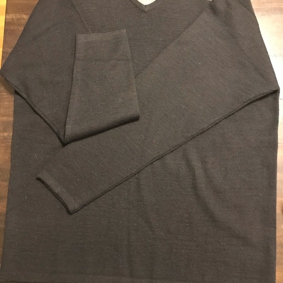 4 you clothing Company men’s Sweather - Picture 3 of 5